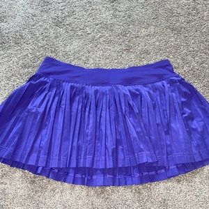 Size 10 lululemon skirt Excellent condition